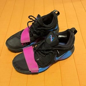 Paul George Basketball Shoes Men’s Size 9.5